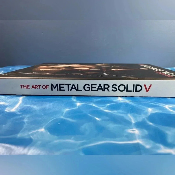 The Art of Metal Gear Solid V - Dark Horse - Hardcover-  Rare - Picture 11 of 16